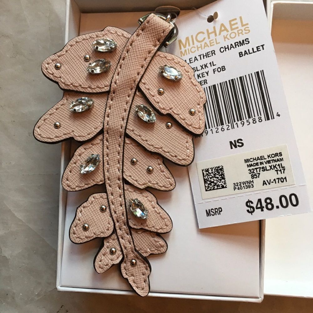 MICHAEL KORS Leather Charm!